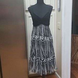 Black and White Cute Dress with Sparkle Accent